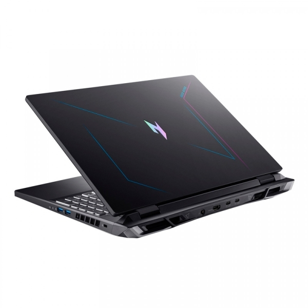 AcerNitro 16 16 2560x1600 AMD Ryzen 7/AMD 7; 32 ГБ; 8/16; NH.QKCEU.00690